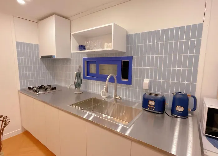 Jeonpo Cafe Street Near Seomyeon Entire House 2 Floors 7 Guests *